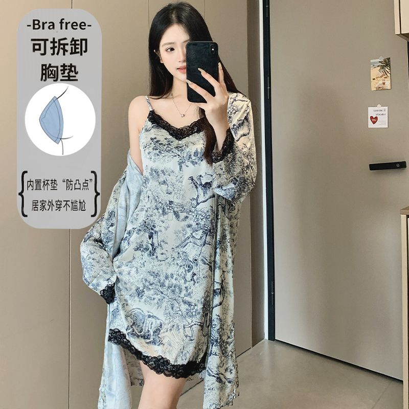طقم ملابس نوم نسائي صيفي من قط - مراجعة Robe Silk Women وسعره