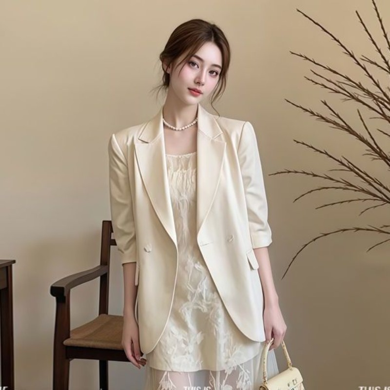 طقم بدلة نسائية أنيقة مع تنورة - مراجعة Cami Top Lace وسعره