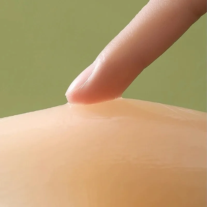 زوج واحد من أغطية الحلمات السي - مراجعة Silicone Bra Adhesive وسعره